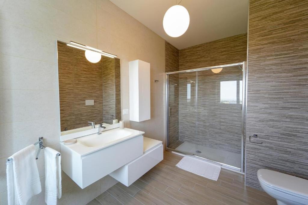 Guest house Wojtyla Airport Bari